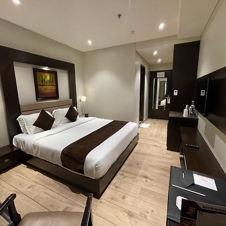Hotel Virgo Sumeru ภาวนาการ์ ภายนอก รูปภาพ