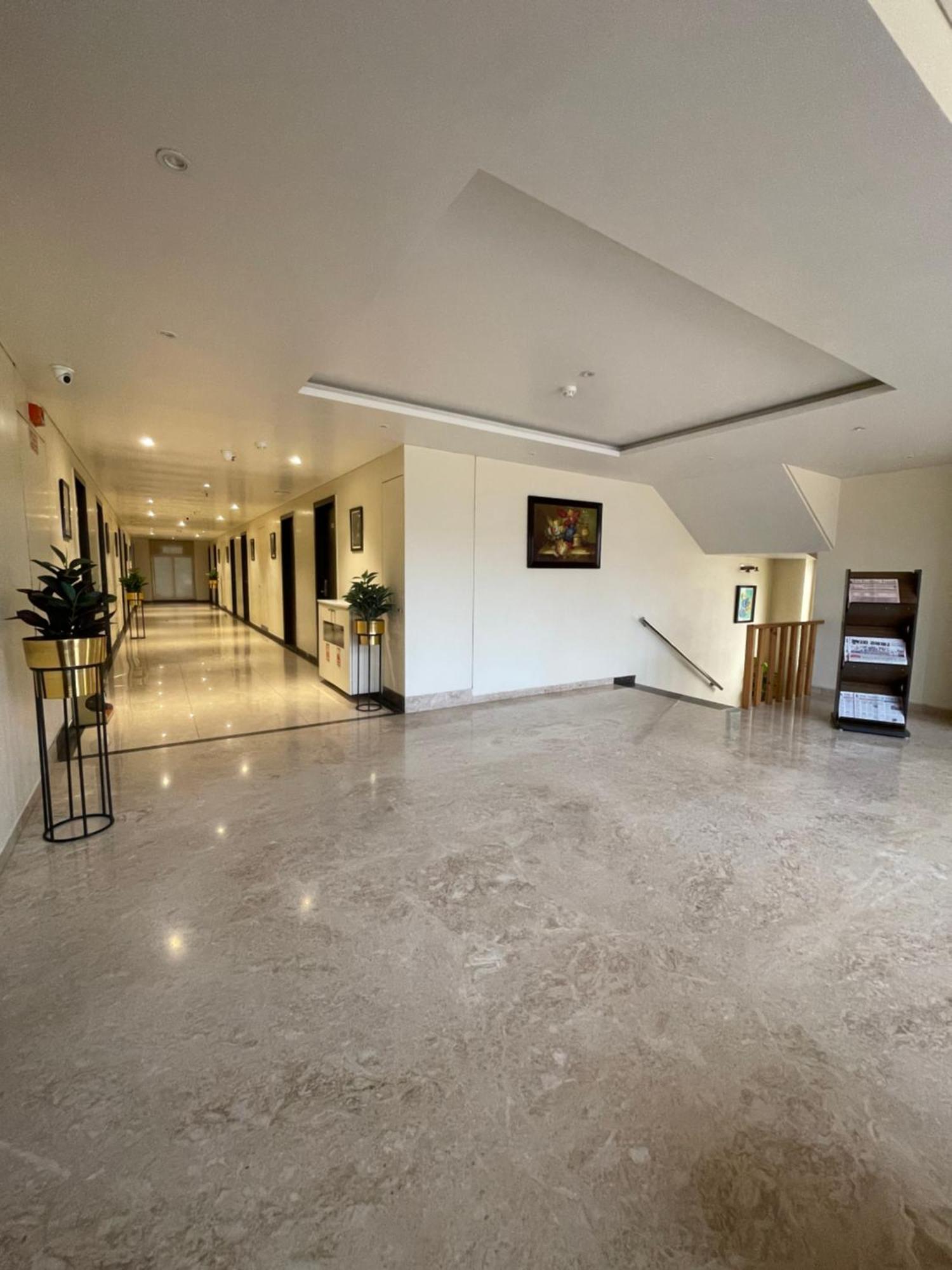 Hotel Virgo Sumeru ภาวนาการ์ ภายนอก รูปภาพ