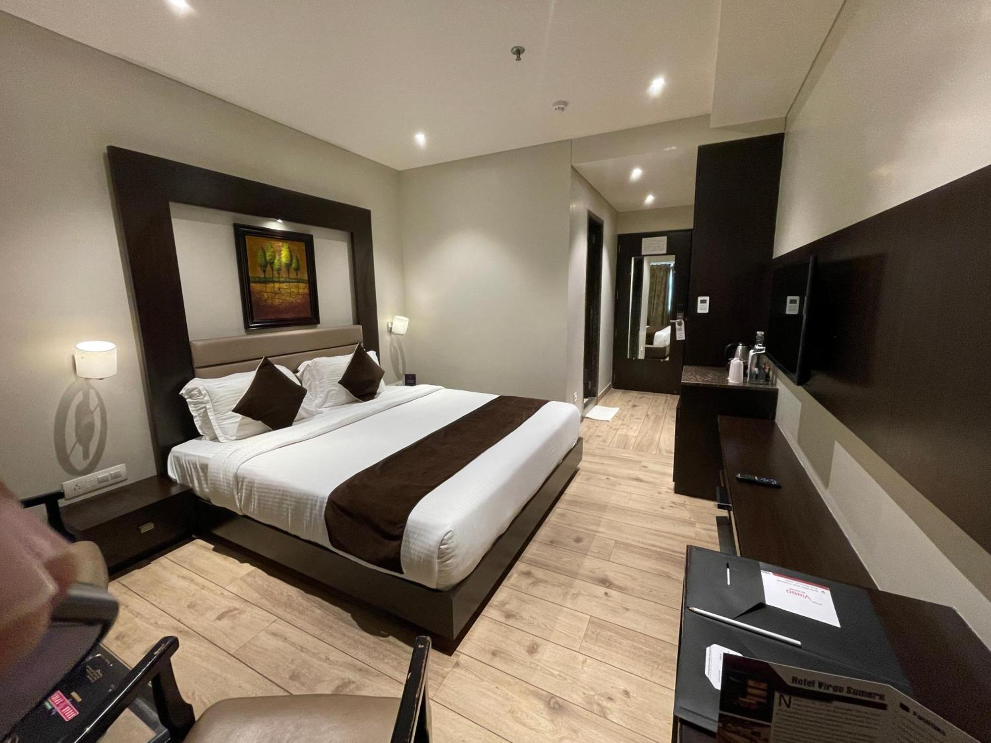 Hotel Virgo Sumeru ภาวนาการ์ ภายนอก รูปภาพ
